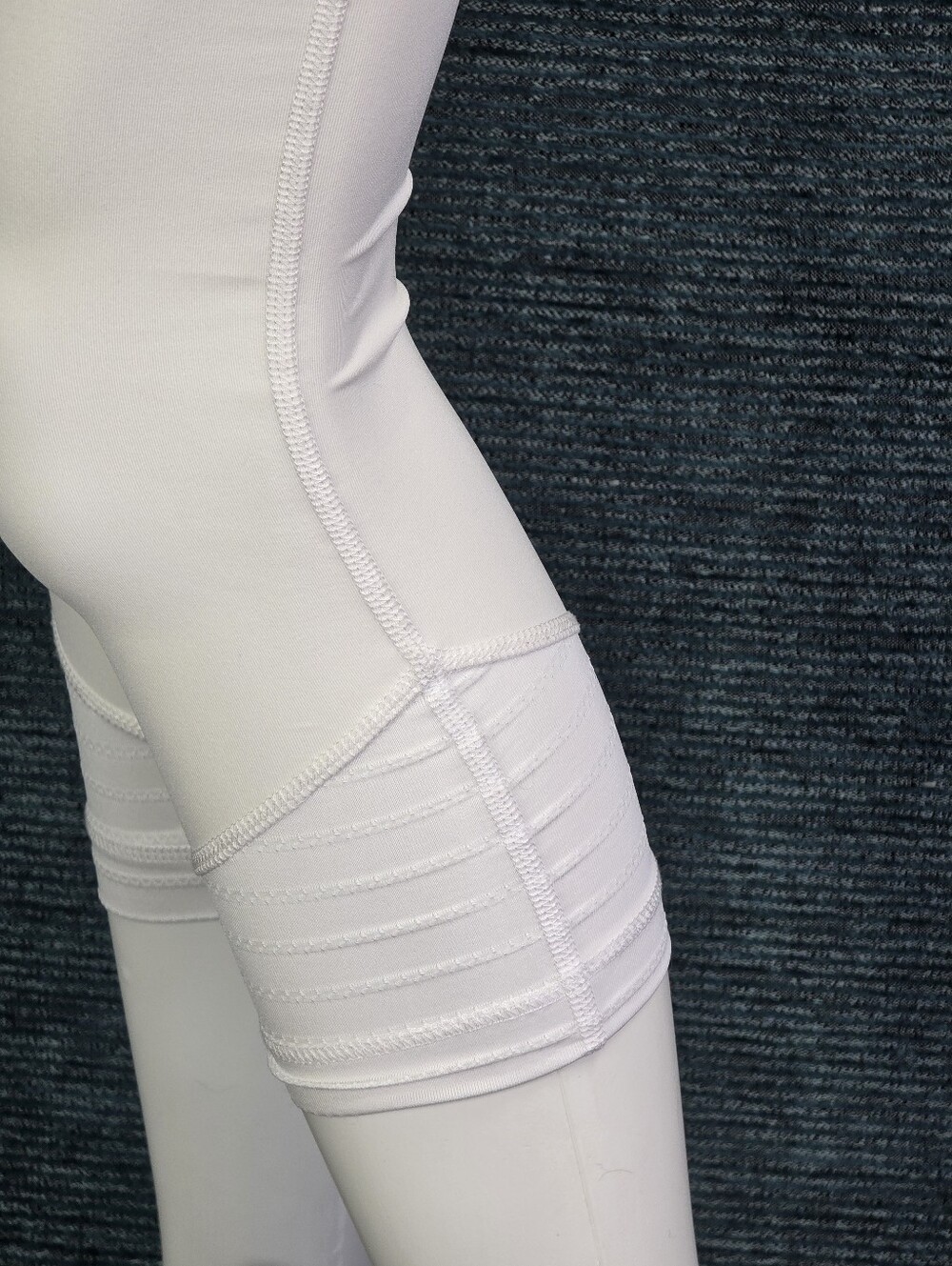 Lija Skapri White With Opaque Horizontal Stripes - Picture 9 of 16